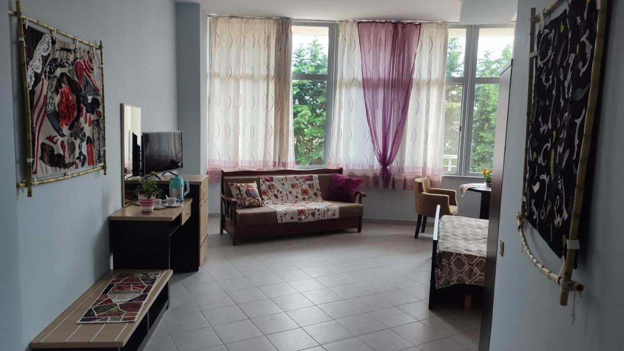 10 Apartmants Olimpia Mir ดูร์เรส ภายนอก รูปภาพ