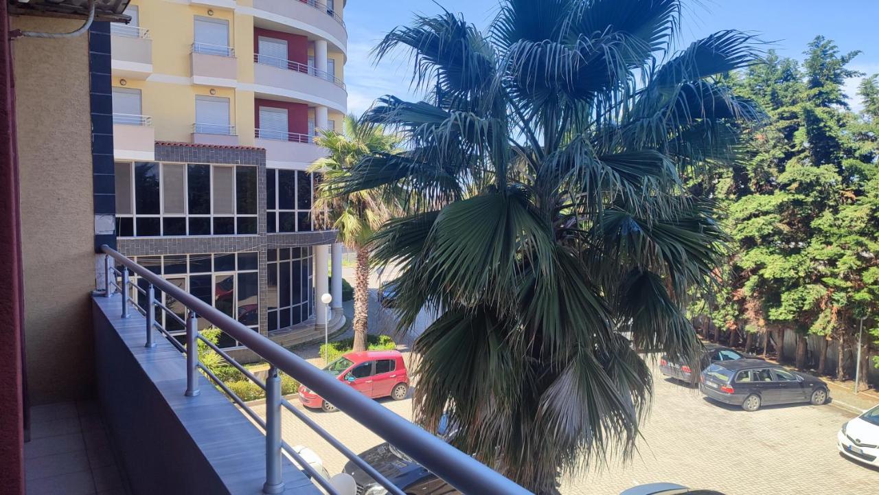 10 Apartmants Olimpia Mir ดูร์เรส ภายนอก รูปภาพ