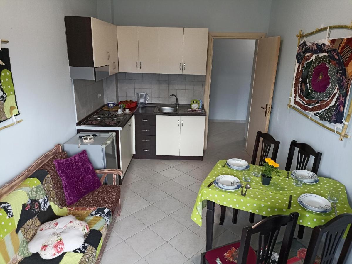 10 Apartmants Olimpia Mir ดูร์เรส ภายนอก รูปภาพ