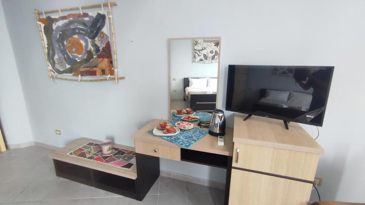 10 Apartmants Olimpia Mir ดูร์เรส ภายนอก รูปภาพ