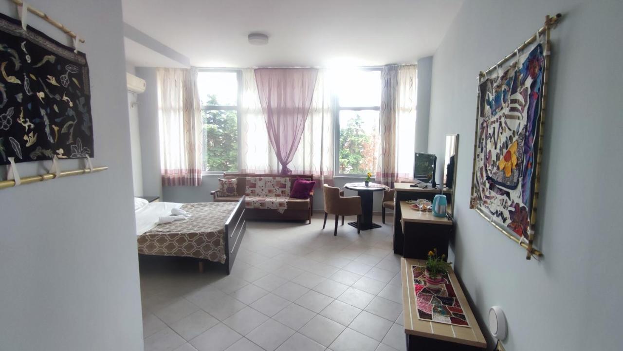 10 Apartmants Olimpia Mir ดูร์เรส ภายนอก รูปภาพ
