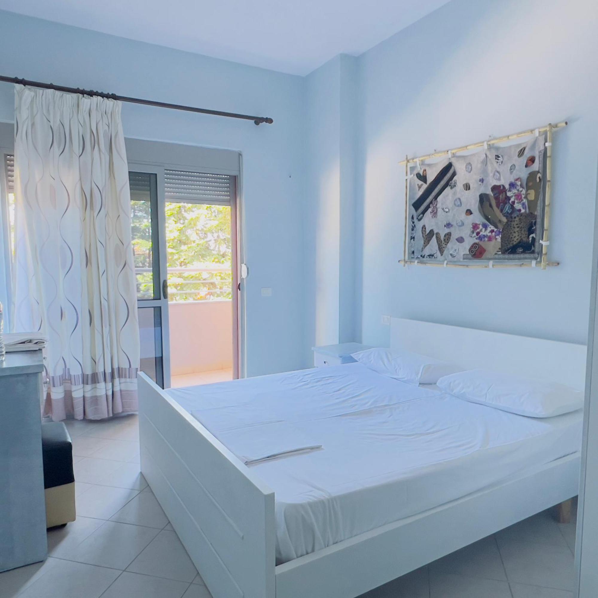 10 Apartmants Olimpia Mir ดูร์เรส ภายนอก รูปภาพ